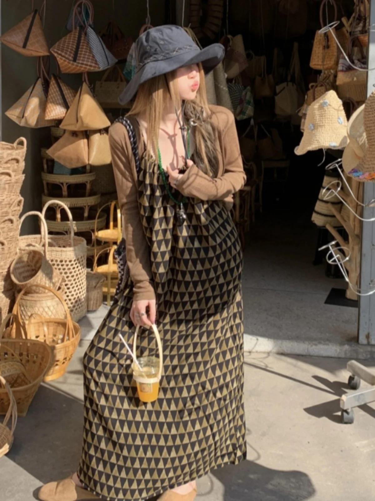 plus Size Casual Set 2025 Spring Summer New Long Sleeve Open Cardigan Outerwear Lazy Style Print Halter Dress Two-Piece Set
plus Size Casual Set 2025 Spring Summer New Long Sleeve Open Cardigan Outerwear Lazy Style Print Halter Dress Two-Piece Set