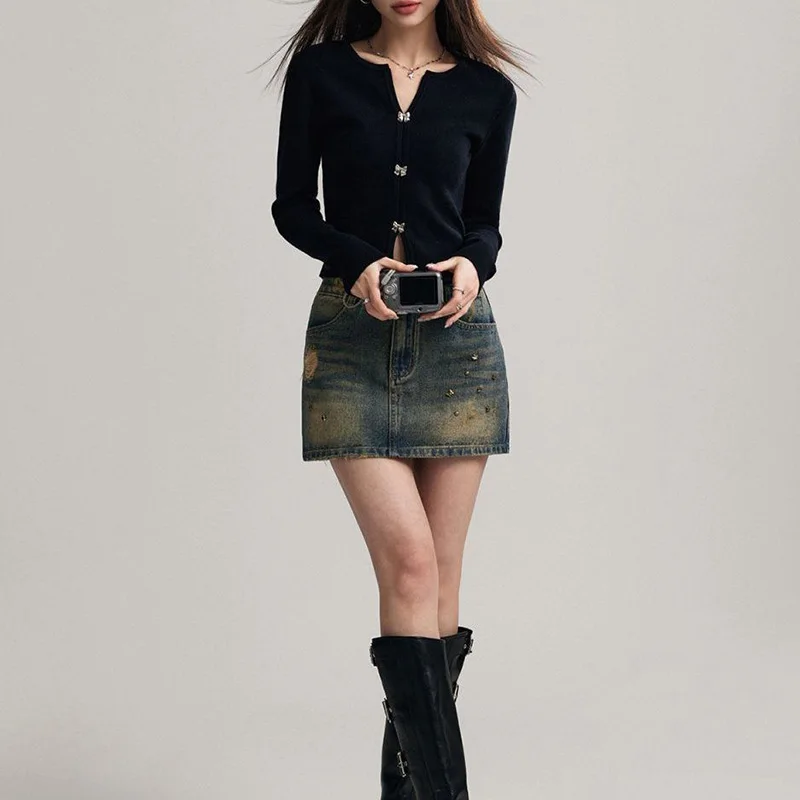 2024 New Summer High Waist Korean Style Retro Aesthetic Office Lady Women's Shirt Harajuku Solid Color V Neck Long Sleeve Tops
2024 New Summer High Waist Korean Style Retro Aesthetic Office Lady Women's Shirt Harajuku Solid Color V Neck Long Sleeve Tops