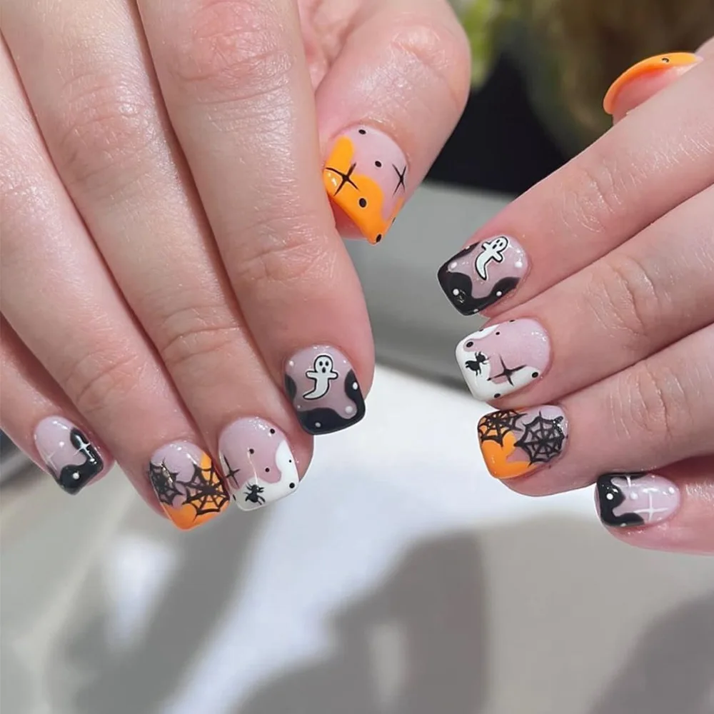 24Pcs Short Square Head Press on Fake Nails with Black Spider Web Ghost Design False Nails Art Datachable Full Cover Nails Tips
24Pcs Short Square Head Press on Fake Nails with Black Spider Web Ghost Design False Nails Art Datachable Full Cover Nails Tips