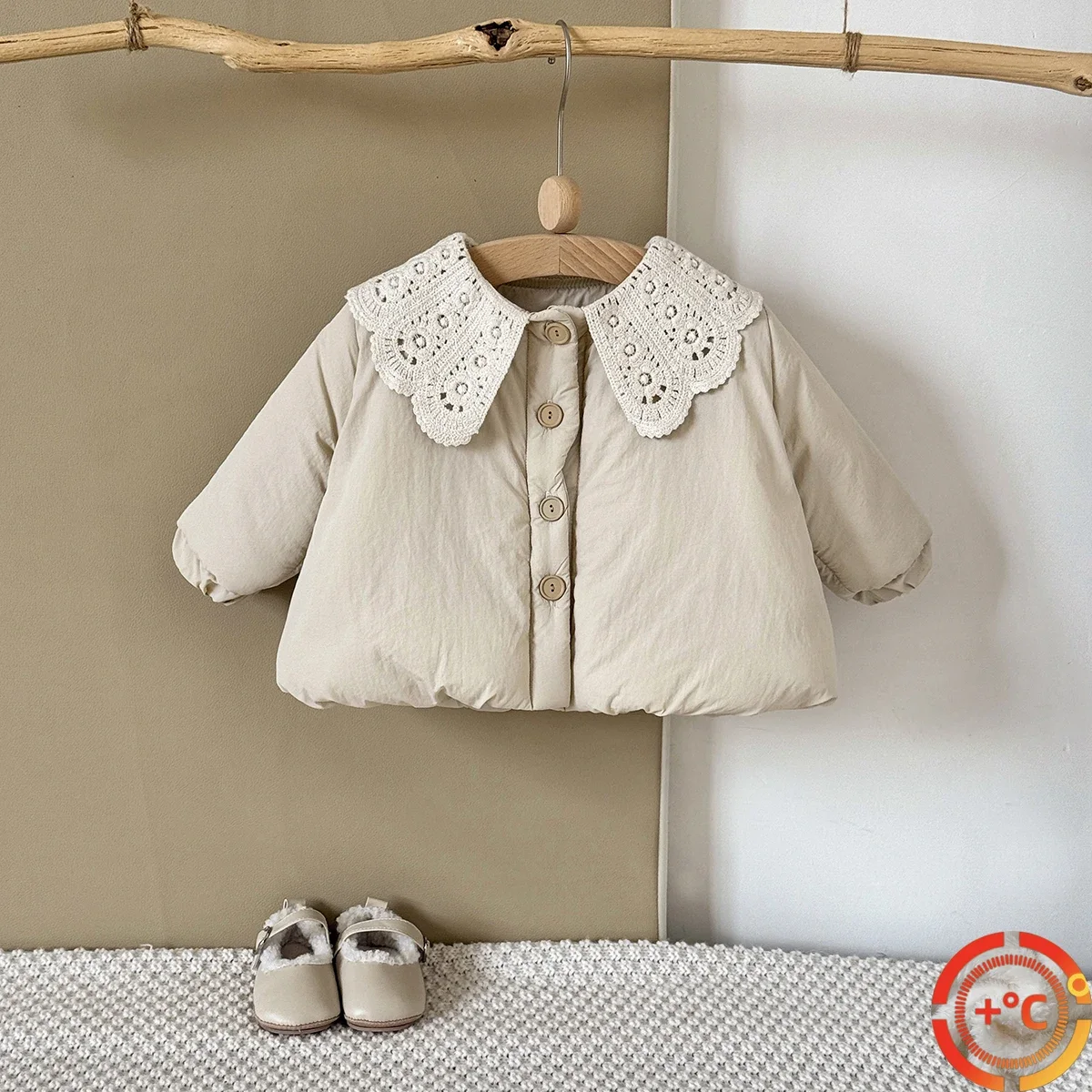 Infant Girl Beige Princess Style Padded Coat Winter Warm Korean Fashion Lace Collar Jacket Soft Casual Outerwear
Infant Girl Beige Princess Style Padded Coat Winter Warm Korean Fashion Lace Collar Jacket Soft Casual Outerwear