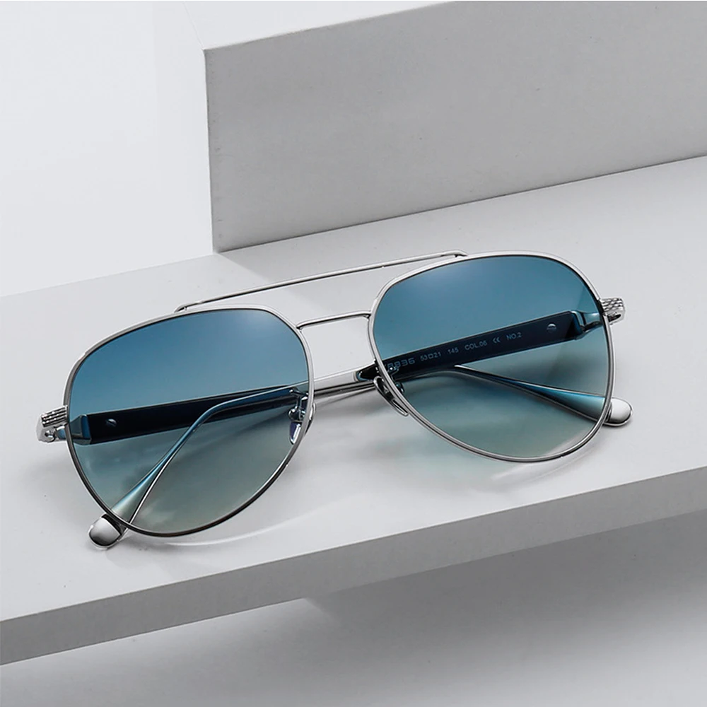 High Quality Three Colors Fashion Pilot Style Men Women Sunglasses Pure Titanium Double Bridge Frame Outdoor Uv400 Lenses
High Quality Three Colors Fashion Pilot Style Men Women Sunglasses Pure Titanium Double Bridge Frame Outdoor Uv400 Lenses
