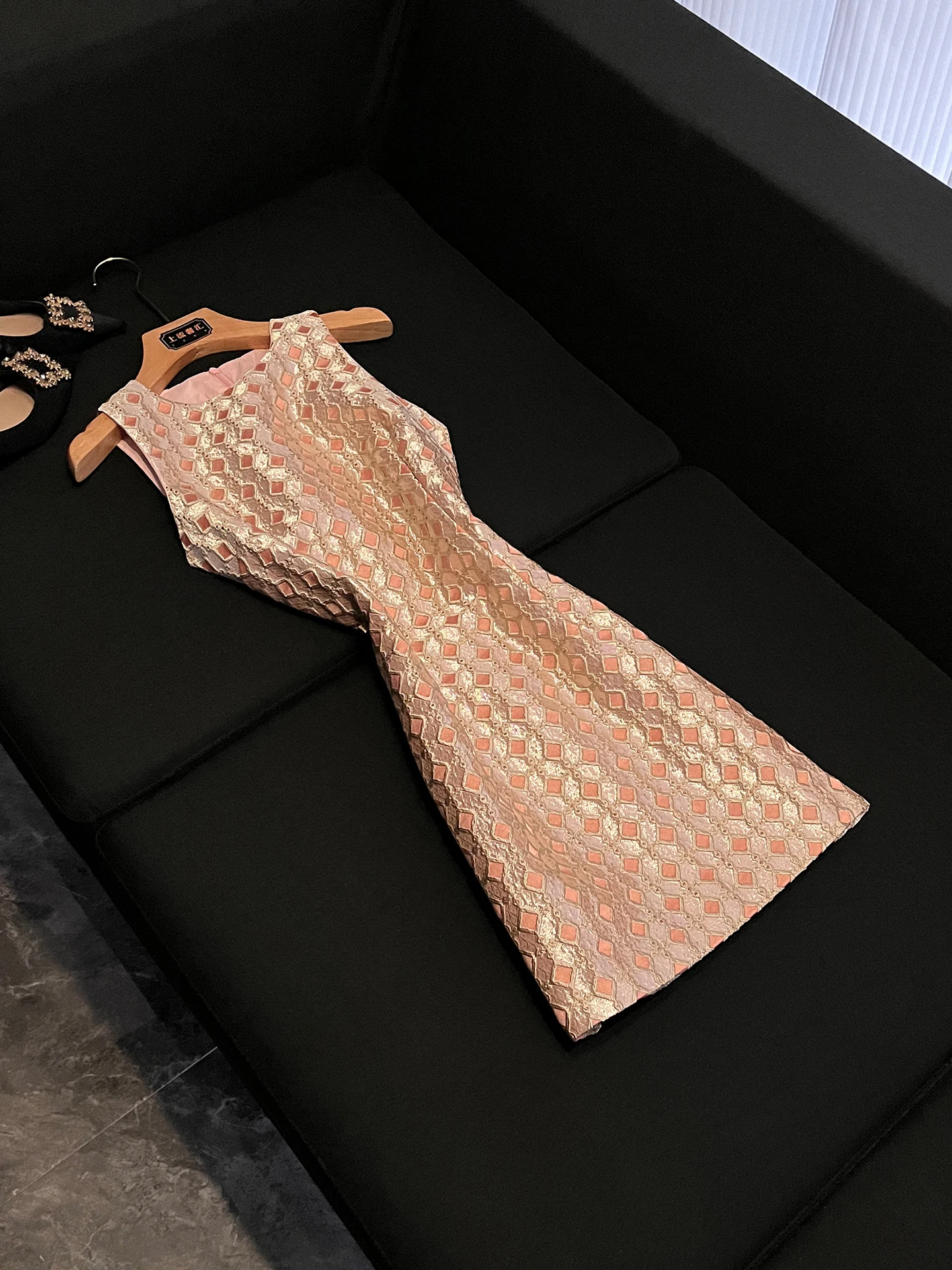 Elegant French Style Sleeveless Neck Hanging Dress Women's Waist Cinching Slimming High-End Feelings P544 Polyester Fiber
Elegant French Style Sleeveless Neck Hanging Dress Women's Waist Cinching Slimming High-End Feelings P544 Polyester Fiber
