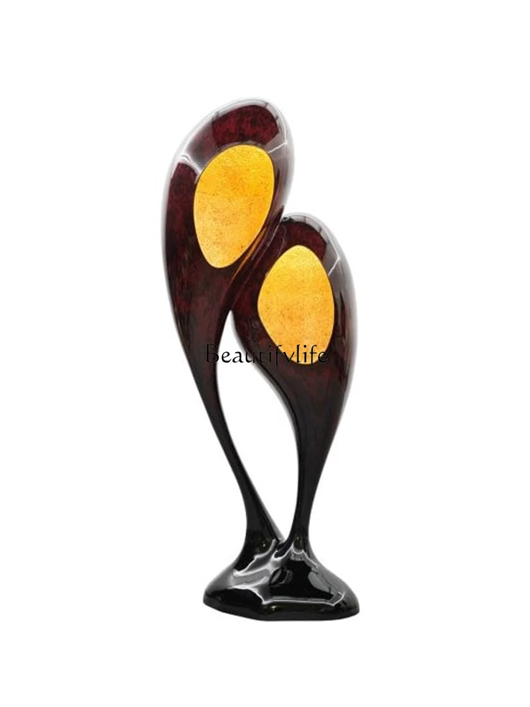 Italian light luxury decorative cabinet high-end living room with LED lamp fiberglass special-shaped wine cabinet
Italian light luxury decorative cabinet high-end living room with LED lamp fiberglass special-shaped wine cabinet