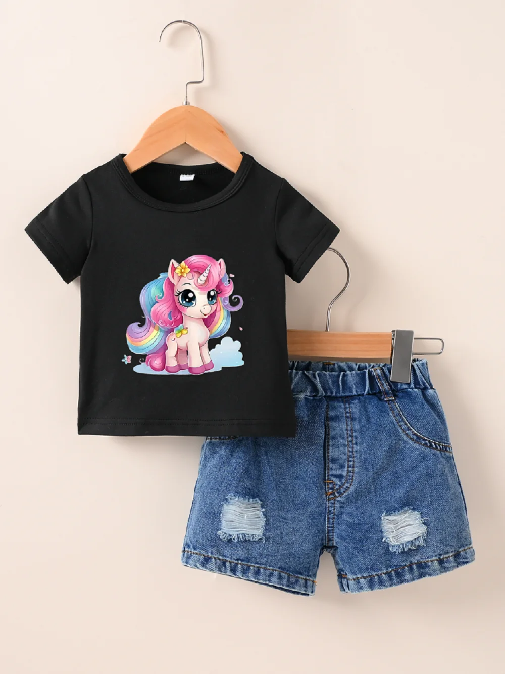 0-3 year old summer newborn new solid color printed pullover sweater round neck short sleeved T-shirt+denim shorts set, suitable
0-3 year old summer newborn new solid color printed pullover sweater round neck short sleeved T-shirt+denim shorts set, suitable