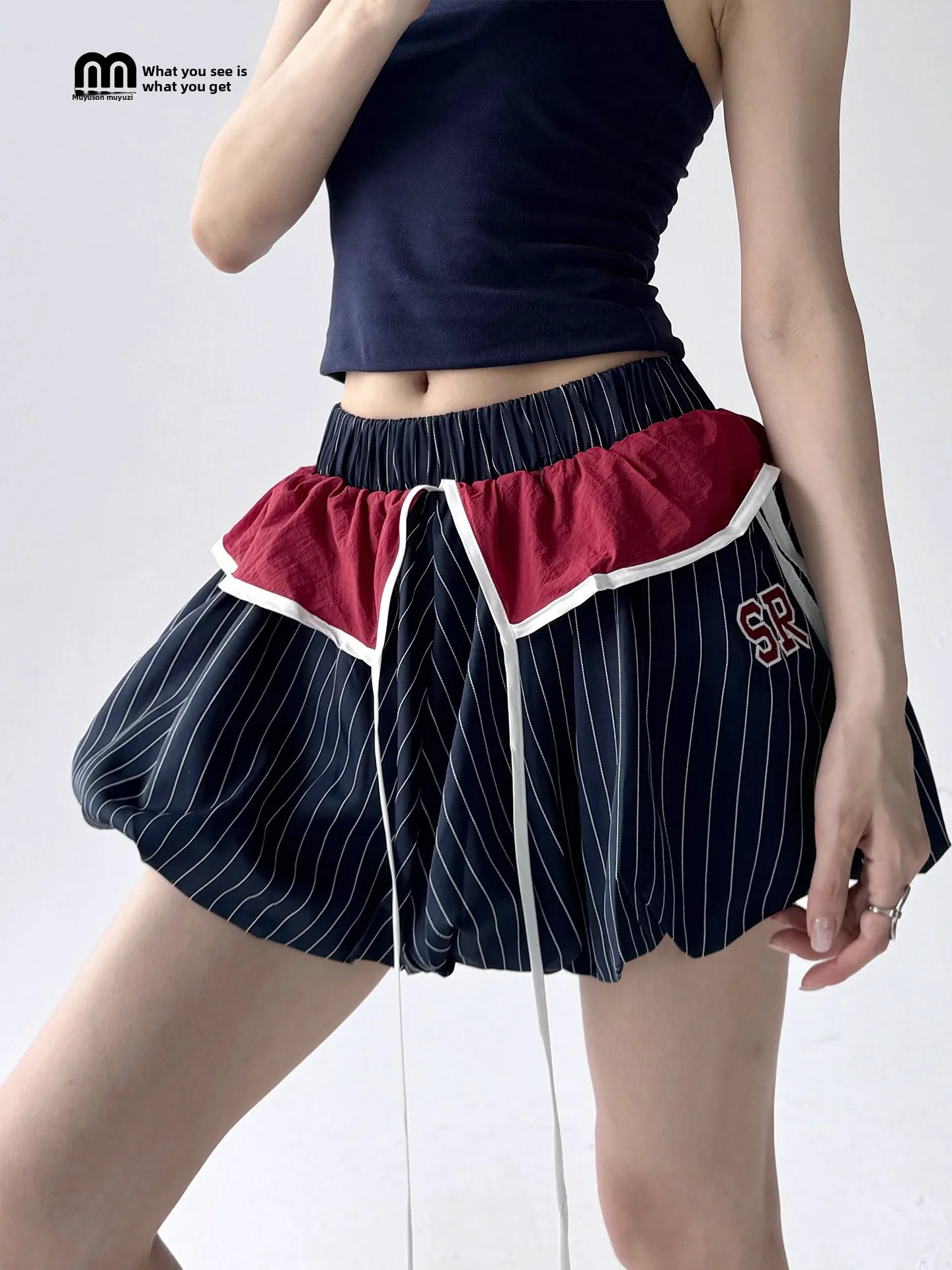 Trendy Letter Embroidery Wooden f Skirt Women's 2025 Summer New Sle Spicy School Girl Bloom Skirt High Waist Loose Fit
Trendy Letter Embroidery Wooden f Skirt Women's 2025 Summer New Sle Spicy School Girl Bloom Skirt High Waist Loose Fit