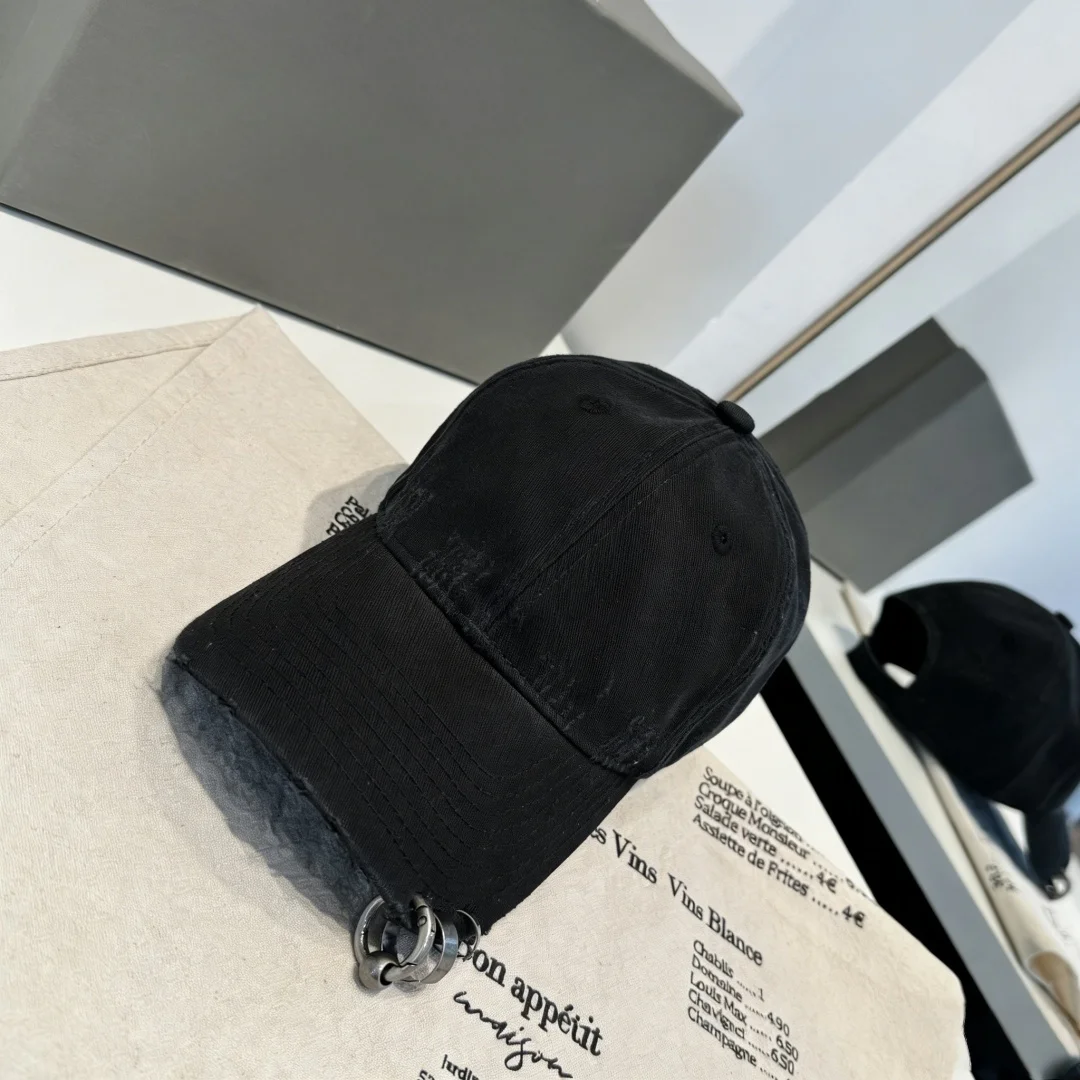 Luxury Brand Baseball Caps Handmade Casual Sun Hats Metal Rings Fishermen Bucket Cowboy Flat-Brimmed Golf Caps Holiday Gifts
Luxury Brand Baseball Caps Handmade Casual Sun Hats Metal Rings Fishermen Bucket Cowboy Flat-Brimmed Golf Caps Holiday Gifts