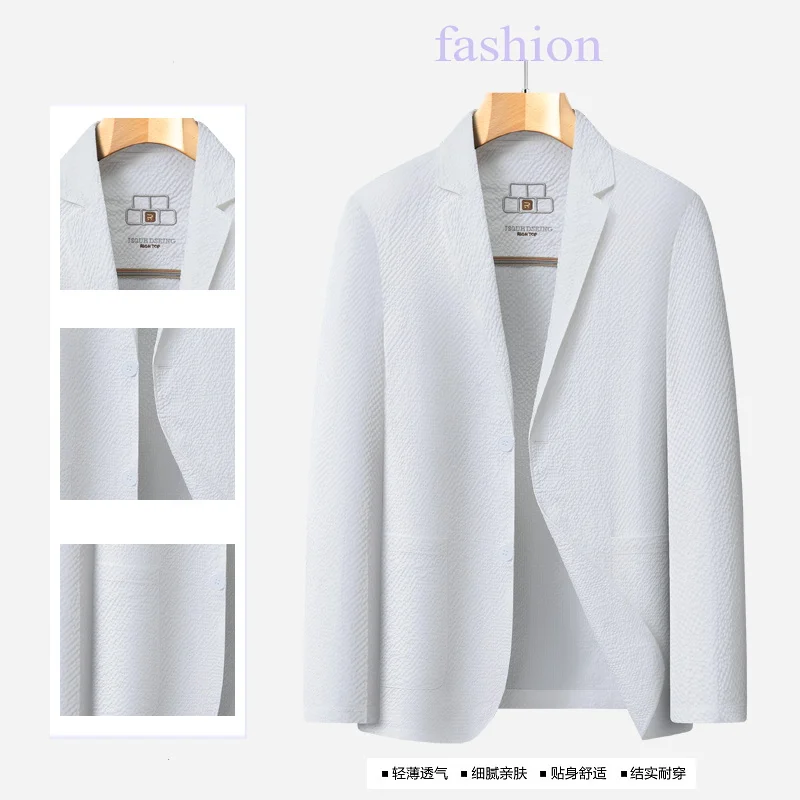 High-quality men's sun protection casual jacket in medium to light color, thin and breathable, quick-drying, and sun-resistant.
High-quality men's sun protection casual jacket in medium to light color, thin and breathable, quick-drying, and sun-resistant.