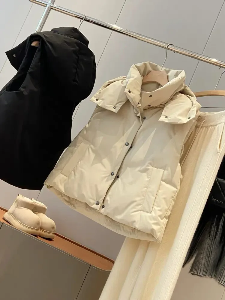 90 White Duck down Detachable Hooded High Collar Slim Fit Vest 2026 Winter Minimalist Versatile Tailored Style Women's Jacket
90 White Duck down Detachable Hooded High Collar Slim Fit Vest 2026 Winter Minimalist Versatile Tailored Style Women's Jacket