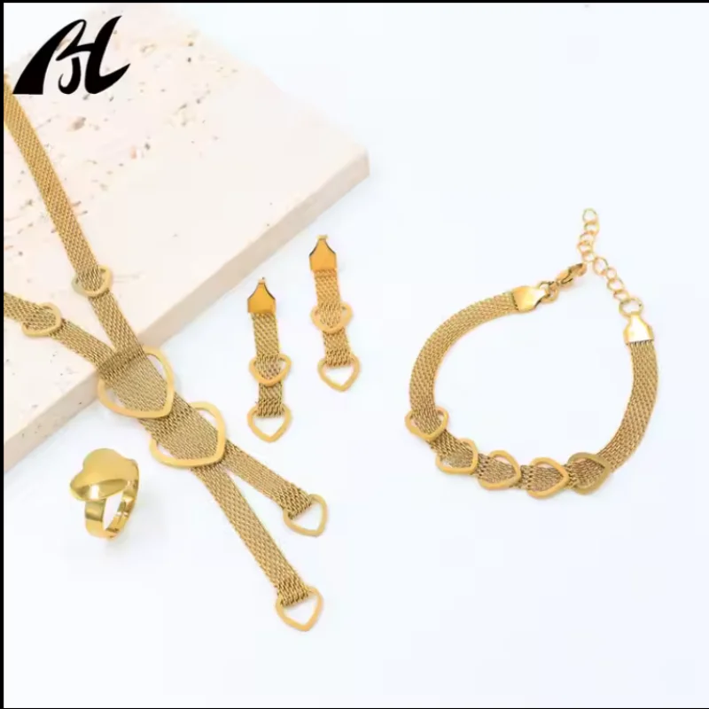 Fashion Trend Fashion Gold Plated Brushed Heart Women Bracelet Earrings Necklace Ring Set for Wedding Prom
Fashion Trend Fashion Gold Plated Brushed Heart Women Bracelet Earrings Necklace Ring Set for Wedding Prom