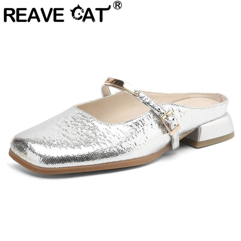 REAVE CAT Мягкие женские сандалии с круглым носком на низком каблуке и пряжкой с ремешком без шнуровки Мюли размера плюс 41, 42, 32, 33, модная повседневная обувь, весна
REAVE CAT Мягкие женские сандалии с круглым носком на низком каблуке и пряжкой с ремешком без шнуровки Мюли размера плюс 41, 42, 32, 33, модная повседневная обувь, весна
