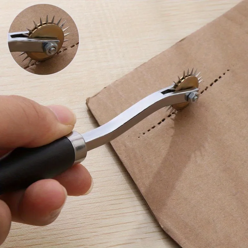 1PC New Useful Stainless Steel Leather Paper Overstitch Wheel Gear Roulette Spacer Sewing Tool Scriber
1PC New Useful Stainless Steel Leather Paper Overstitch Wheel Gear Roulette Spacer Sewing Tool Scriber