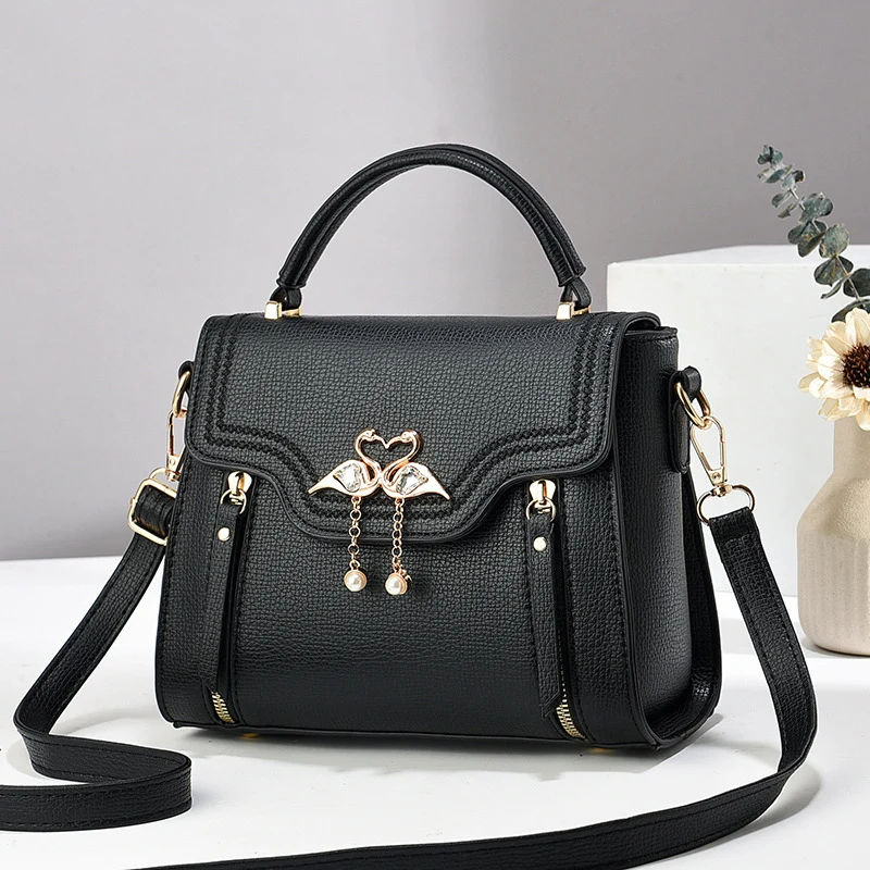 Women's Crossbody Shoulder Bag 2025 New Design Trendy Minimalist Versatile Small Square Top Handle Purse Casual Everyday Handbag
Women's Crossbody Shoulder Bag 2025 New Design Trendy Minimalist Versatile Small Square Top Handle Purse Casual Everyday Handbag