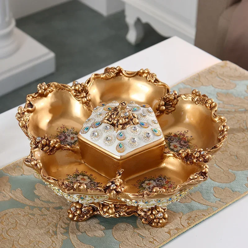 Поднос для фруктов в европейском стиле с крышкой, креативное сервировочное блюдо с несколькими отделениями, роскошный домашний декор, тарелка для демонстрации конфет и сухих фруктов 
Поднос для фруктов в европейском стиле с крышкой, креативное сервировочное блюдо с несколькими отделениями, роскошный домашний декор, тарелка для демонстрации конфет и сухих фруктов