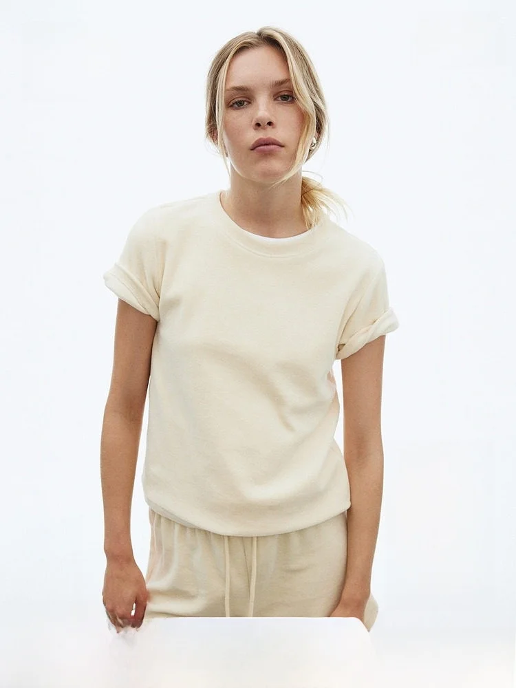 H&M Women's T-irt Velvet Soft Comfortable round Ne Straight Leg ort Sve Summer Faion Casual Cotton 00% Top
H&M Women's T-irt Velvet Soft Comfortable round Ne Straight Leg ort Sve Summer Faion Casual Cotton 00% Top