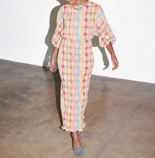 Women's Dress Fashion 20205 Summer New Elegant Temperament Printed Long Skirt Elegant V-Neck Lantern Half Sleeved Dress
Women's Dress Fashion 20205 Summer New Elegant Temperament Printed Long Skirt Elegant V-Neck Lantern Half Sleeved Dress