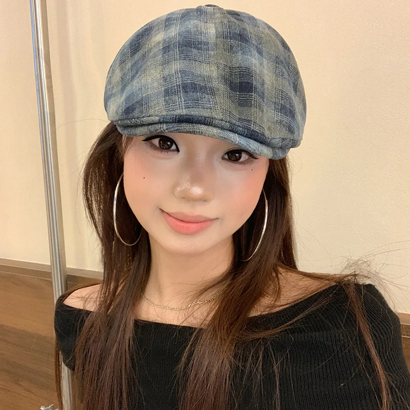 Japanese Retro Literary Plaid Forward Hat Men's and Women's Autumn Thin Breathable Simple Versatile Short Brim Sunshade Berets
Japanese Retro Literary Plaid Forward Hat Men's and Women's Autumn Thin Breathable Simple Versatile Short Brim Sunshade Berets