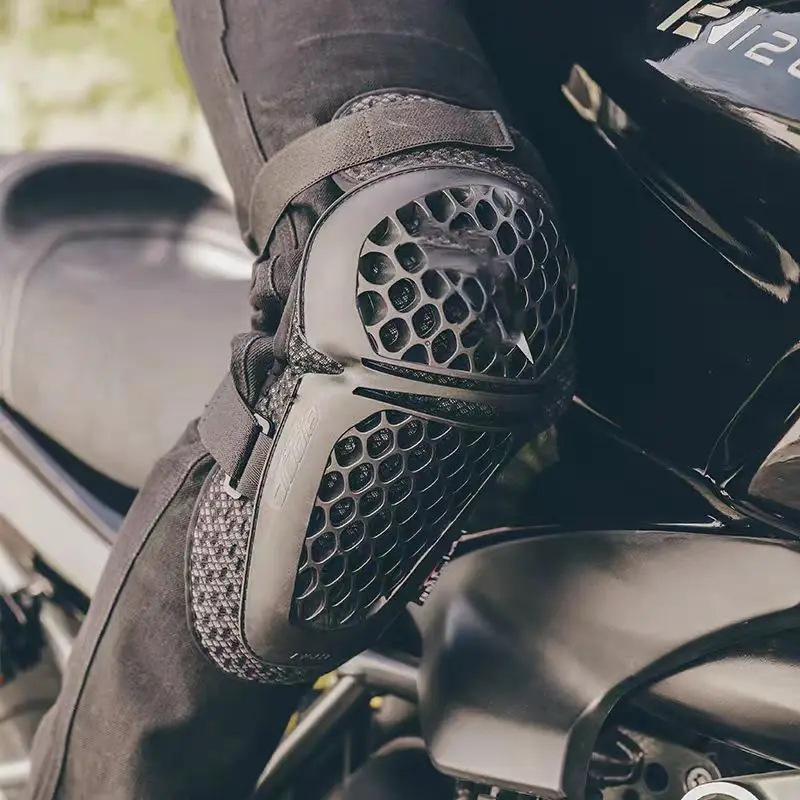 A Bai'anni Bionic Knee Protector Motorcycle Racing Equipment Breathable Summer Motorcycle Knee Protector
A Bai'anni Bionic Knee Protector Motorcycle Racing Equipment Breathable Summer Motorcycle Knee Protector