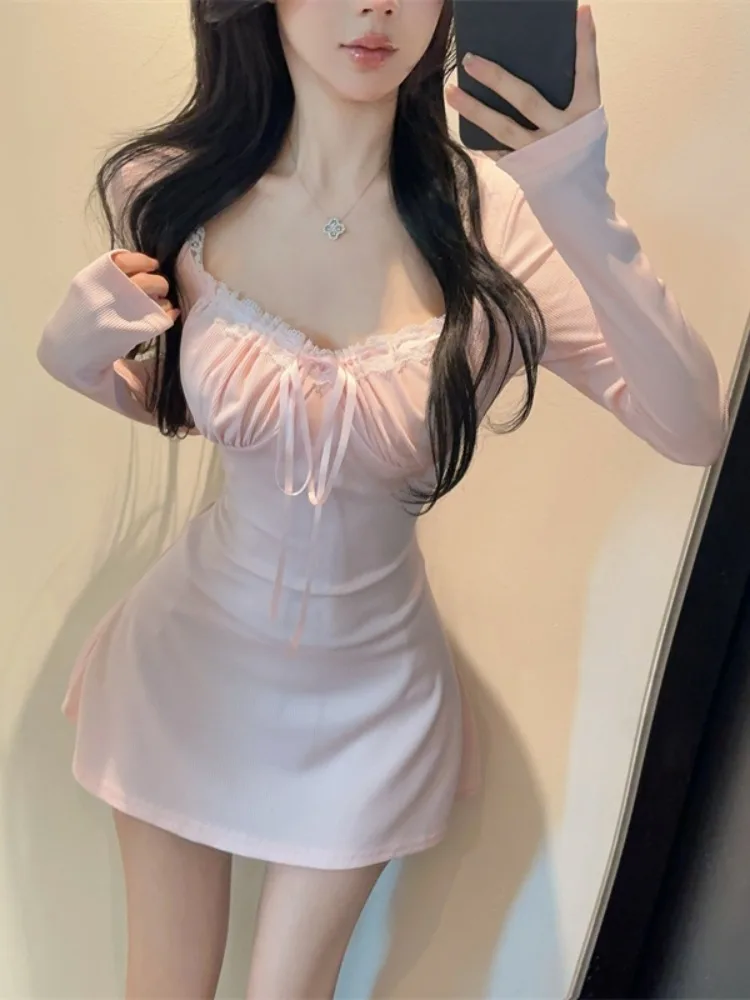 Sweet Youthful Lace Trim Splice Knot Waist Dress Pure Desire Sexy Square Collar Inlet Design Short Skirt Large Size Women's C...
Sweet Youthful Lace Trim Splice Knot Waist Dress Pure Desire Sexy Square Collar Inlet Design Short Skirt Large Size Women's C...