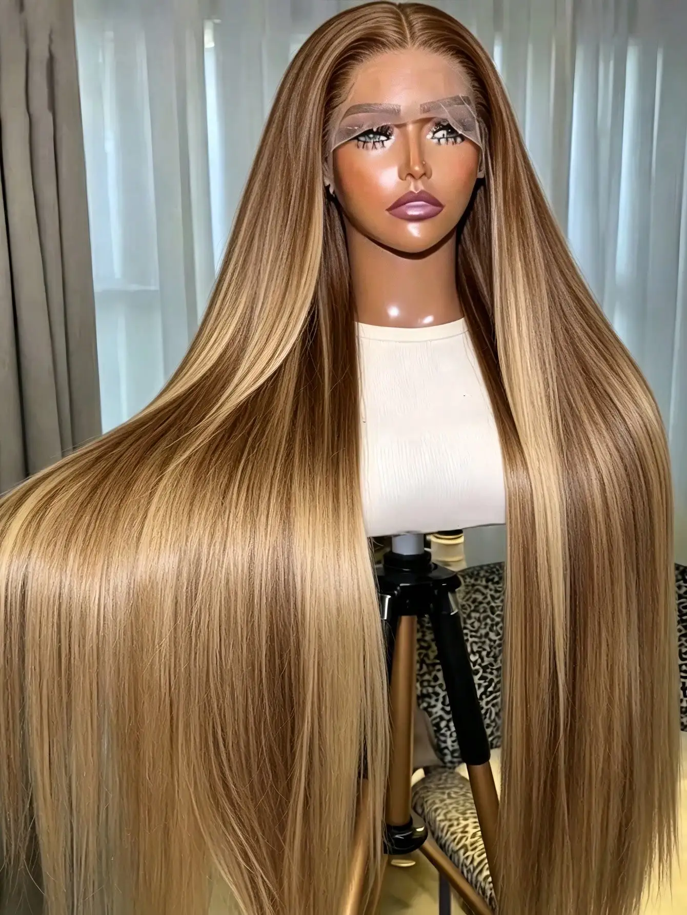 Ombre Highlight Brown Blonde with Dark Roots 13x6 Lace Front Straight Wigs for Women 200 Density Human Hair with Baby Hair
Ombre Highlight Brown Blonde with Dark Roots 13x6 Lace Front Straight Wigs for Women 200 Density Human Hair with Baby Hair