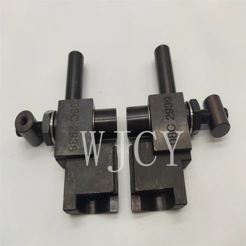 1 PAIR 08C2938 Water Roller Bracket for Man Roland 700 Printing Machine Spare Parts 08C2939
1 PAIR 08C2938 Water Roller Bracket for Man Roland 700 Printing Machine Spare Parts 08C2939