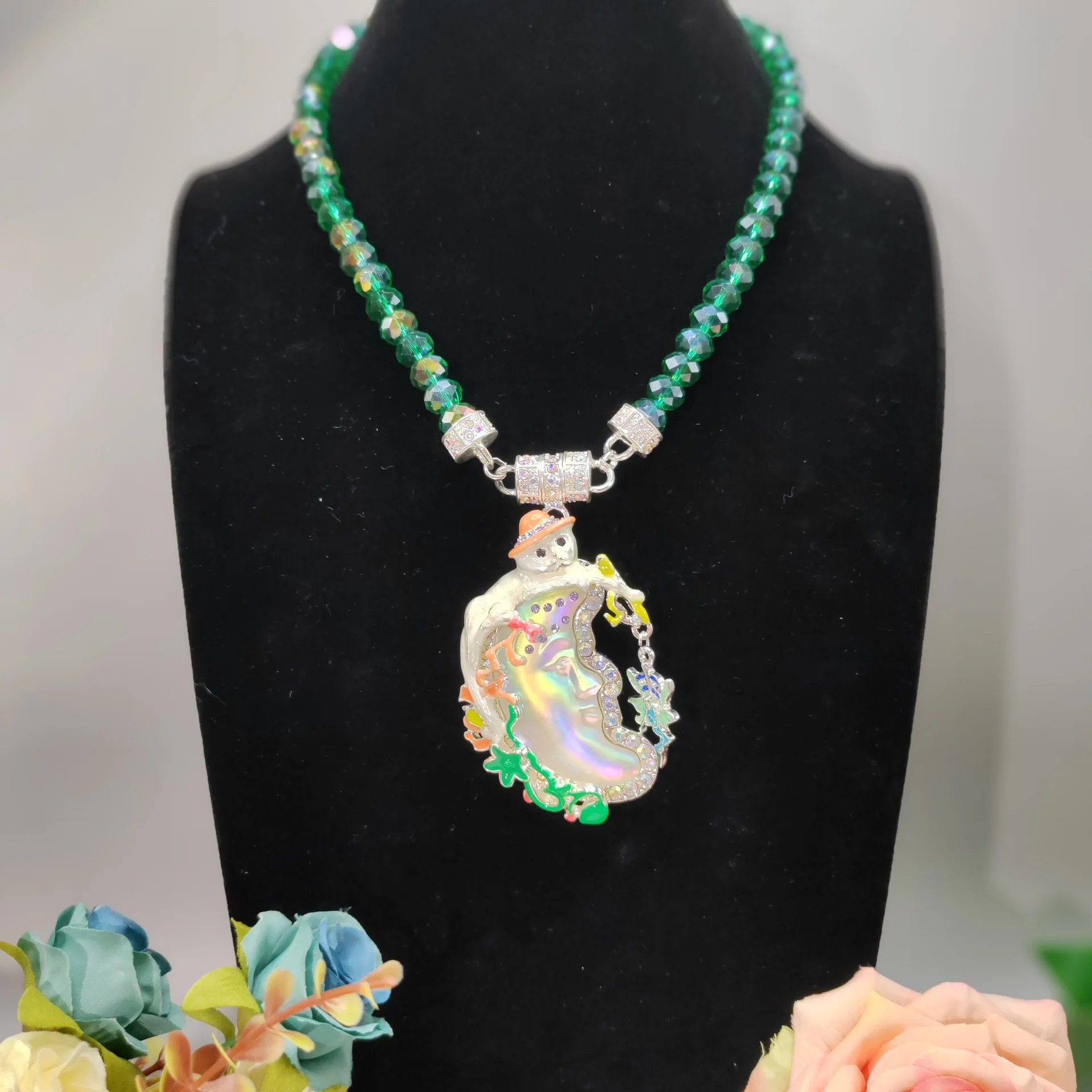 European and American Fashion Trend Niche Design Cute Moon White Cat Green Handmade Beaded Detachable Magnetic Suction Necklace
European and American Fashion Trend Niche Design Cute Moon White Cat Green Handmade Beaded Detachable Magnetic Suction Necklace
