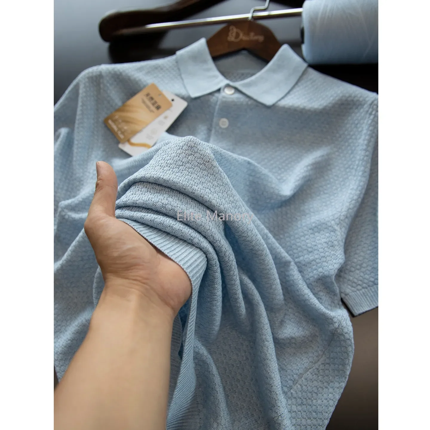 Summer old money wind relaxation jacquard pineapple pattern knitted POLO shirt
Summer old money wind relaxation jacquard pineapple pattern knitted POLO shirt