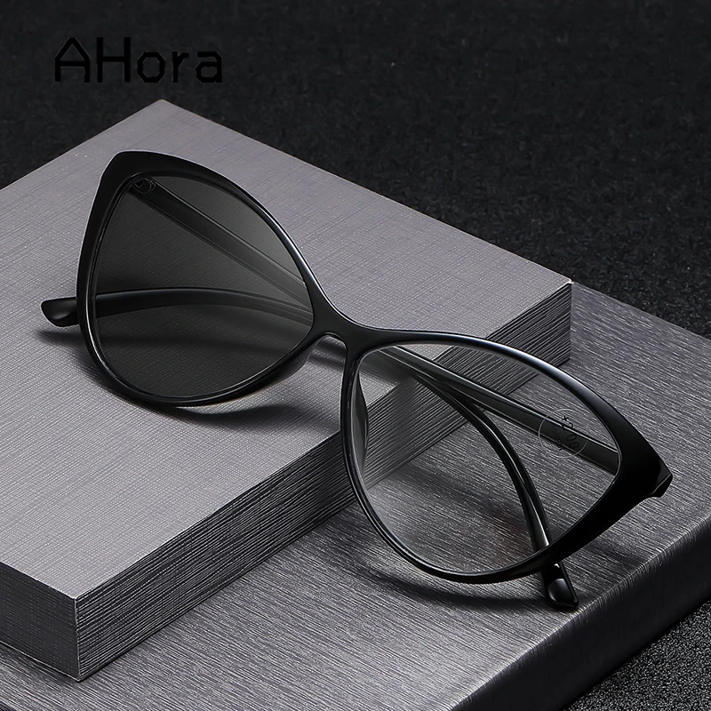 Ahora Photochromic Shade Reading Glasses Big Frame Cat Eyes Sun Eyeglasses Goggles Presbyopic Eyewear Europe&America
Ahora Photochromic Shade Reading Glasses Big Frame Cat Eyes Sun Eyeglasses Goggles Presbyopic Eyewear Europe&America