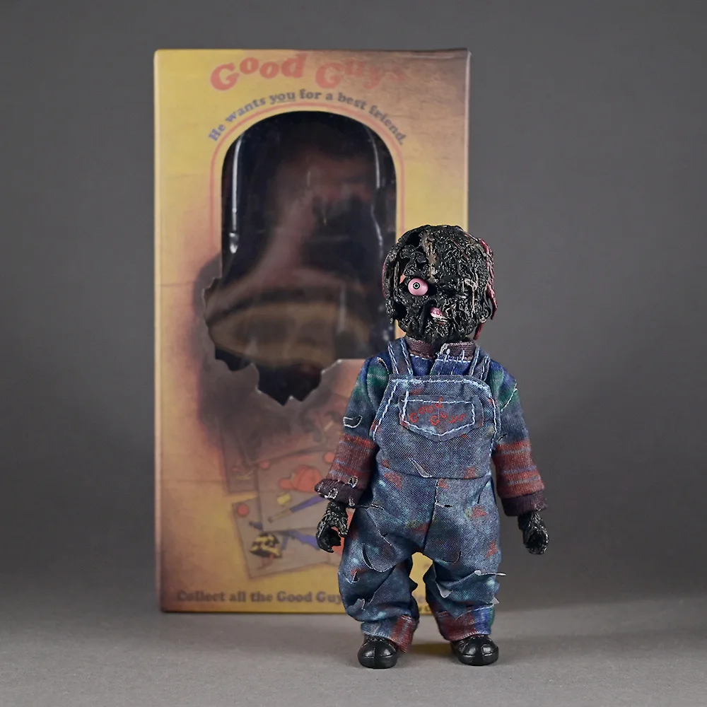 Child's Play Chucky Burnt Version Horror Doll Cloth Body Action Figure Collectible Model
Child's Play Chucky Burnt Version Horror Doll Cloth Body Action Figure Collectible Model