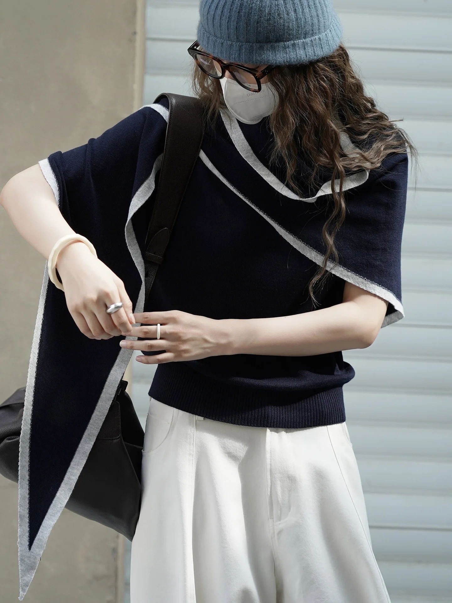 Stylish and lazy-chic color-blocked patchwork shawl + sweater retro trendy lightweight top for women
Stylish and lazy-chic color-blocked patchwork shawl + sweater retro trendy lightweight top for women