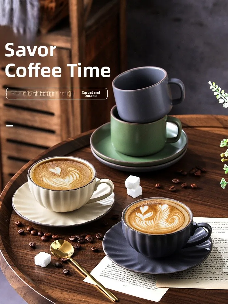 Набор кофейных чашек и блюдец Ele European Sle Cerc для домашнего использования, винтажная чашка для латте премиум-класса, высокое эстетическое значение
Набор кофейных чашек и блюдец Ele European Sle Cerc для домашнего использования, винтажная чашка для латте премиум-класса, высокое эстетическое значение