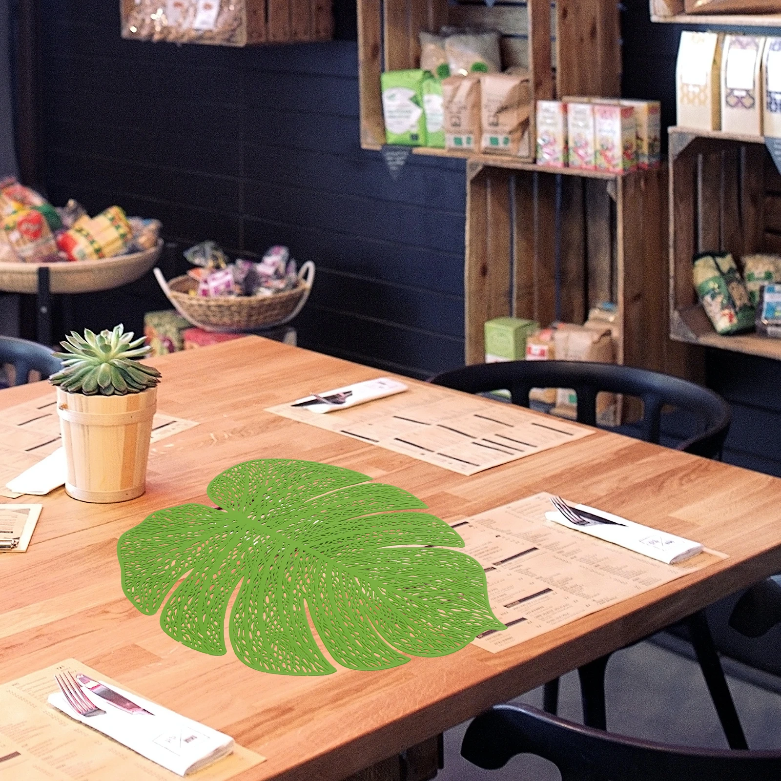 6pcs PVC Waterproof Oilproof Table Mat Dining Room Decor Placemats Lightweight Heat Protection Monstera Leaf Shaped
6pcs PVC Waterproof Oilproof Table Mat Dining Room Decor Placemats Lightweight Heat Protection Monstera Leaf Shaped