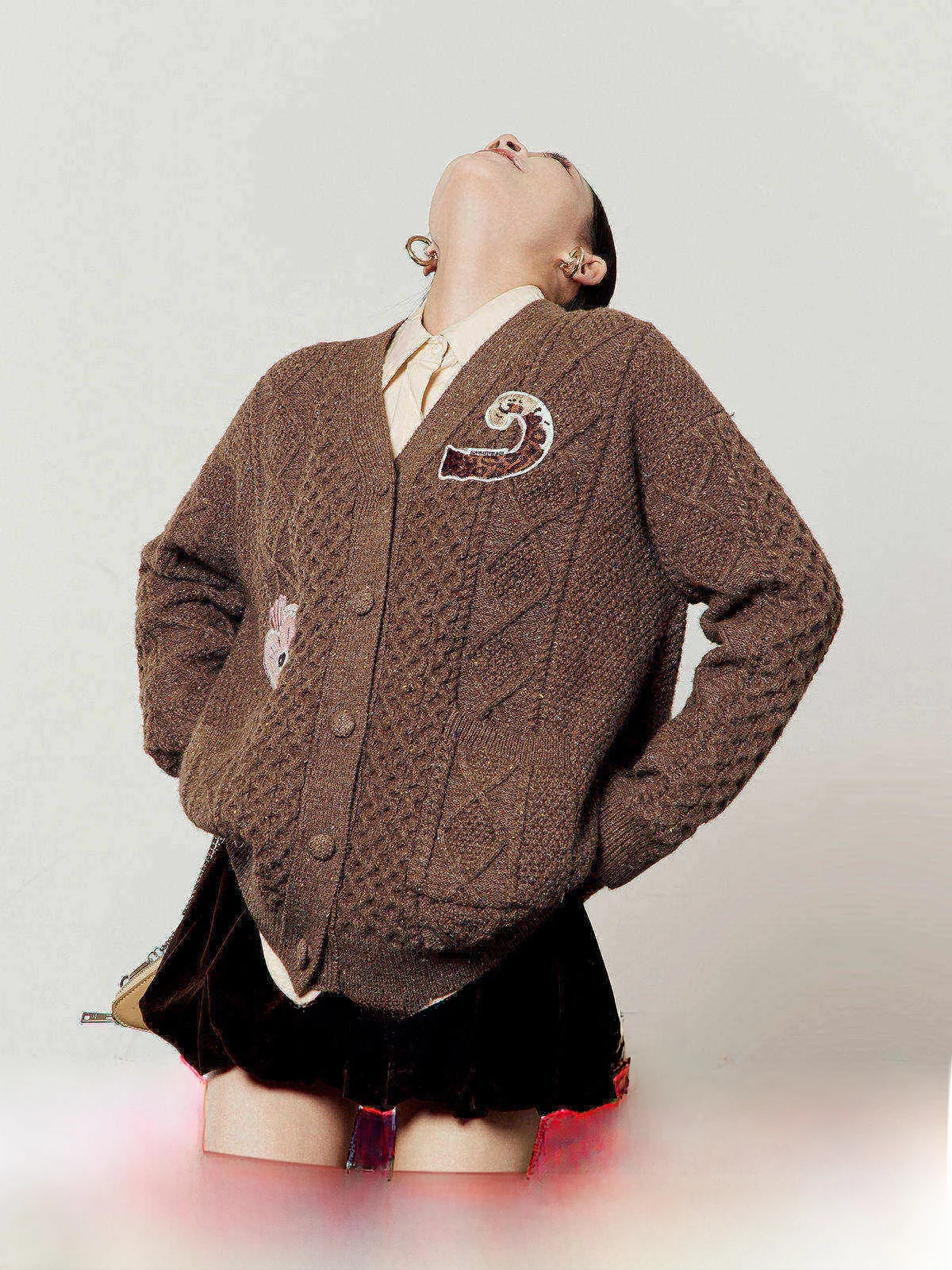Brown Knitted Thick Women's Jacket Spring 2026 New Love Leopard Sleeve Chapter Lazy Style Cardigan Long Sleeve Coat
Brown Knitted Thick Women's Jacket Spring 2026 New Love Leopard Sleeve Chapter Lazy Style Cardigan Long Sleeve Coat