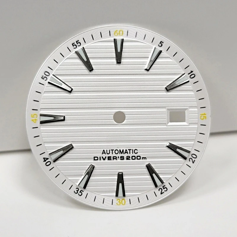 Customized Modified Watch Accessories 33.5MM Literal Dial Green Luminous Strip Nail Scale Suitable for NH35/364R/7S Movement
Customized Modified Watch Accessories 33.5MM Literal Dial Green Luminous Strip Nail Scale Suitable for NH35/364R/7S Movement