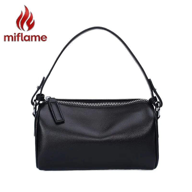 Women's Vintage Shoulder Bag Soft Leather Mini Square Handbag Top Handle Phone Purse Minimalist Retro New
Women's Vintage Shoulder Bag Soft Leather Mini Square Handbag Top Handle Phone Purse Minimalist Retro New
