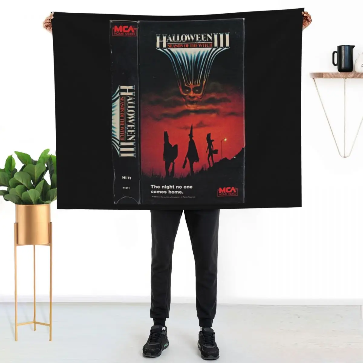 Halloween 3: Season Of The Witch VHS Throw Blanket Elegant Warm Throw Blanket for Hotel Home
Halloween 3: Season Of The Witch VHS Throw Blanket Elegant Warm Throw Blanket for Hotel Home