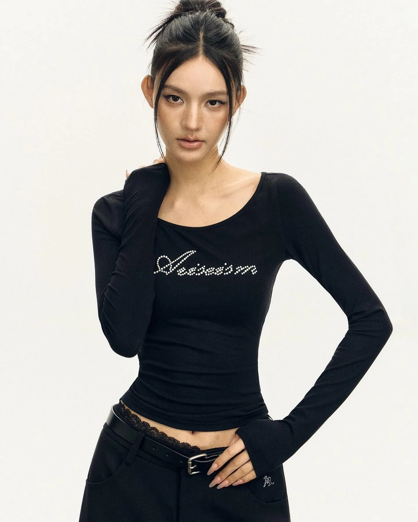 2000s Spice Girls Y2k Diamond inlay Long sleeve Crop Top Letter Print Goth Hiphop Streetwear Punk Retro Long sleeved Tshirt
2000s Spice Girls Y2k Diamond inlay Long sleeve Crop Top Letter Print Goth Hiphop Streetwear Punk Retro Long sleeved Tshirt