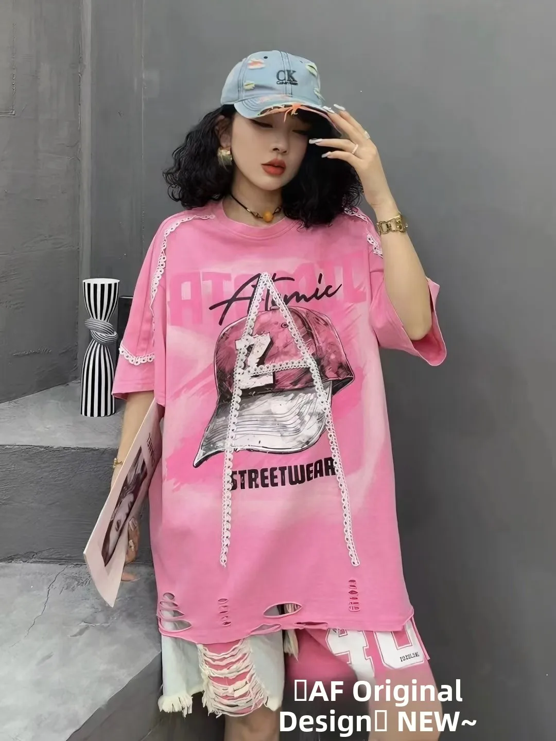 Loose Short Sleeve T-Shirt Women's Summer New Style Letter Pattern Print Hole Splicing Color Block Casual Cotton round Neck
Loose Short Sleeve T-Shirt Women's Summer New Style Letter Pattern Print Hole Splicing Color Block Casual Cotton round Neck