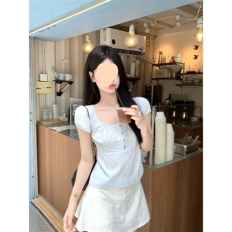 Square Neck Short Sleeve Solid Color Shirt Women Summer 2025 Hot New Korean Style Simple Solid Color Fashion Versatile Elega
Square Neck Short Sleeve Solid Color Shirt Women Summer 2025 Hot New Korean Style Simple Solid Color Fashion Versatile Elega