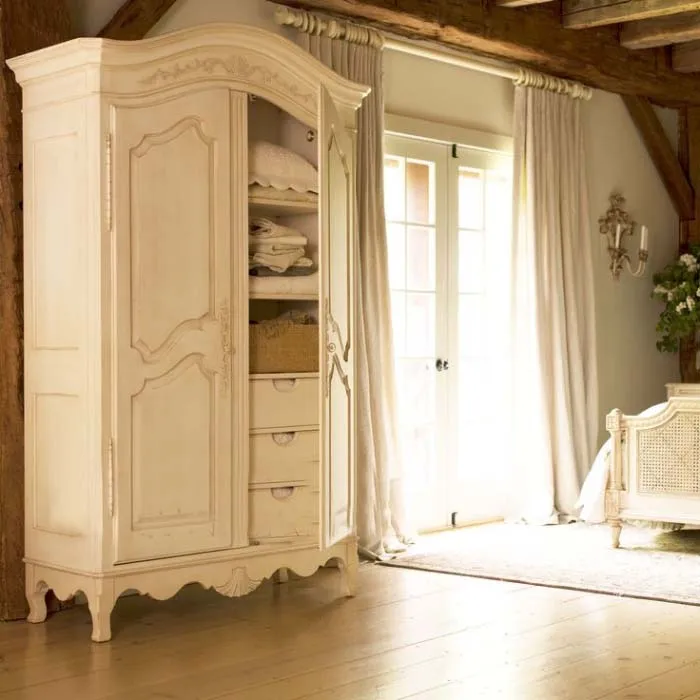 Retro solid wood wardrobe adult double door wardrobe European luxury locker
Retro solid wood wardrobe adult double door wardrobe European luxury locker