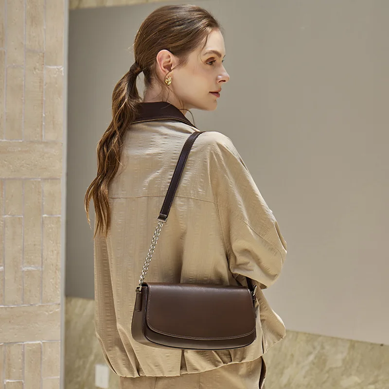 Genuine Leather Women Saddle Underarm Bag Korean Niche Design Girls Commuter Square Shoulder Bag Summer Single Crossbody Bag
Genuine Leather Women Saddle Underarm Bag Korean Niche Design Girls Commuter Square Shoulder Bag Summer Single Crossbody Bag