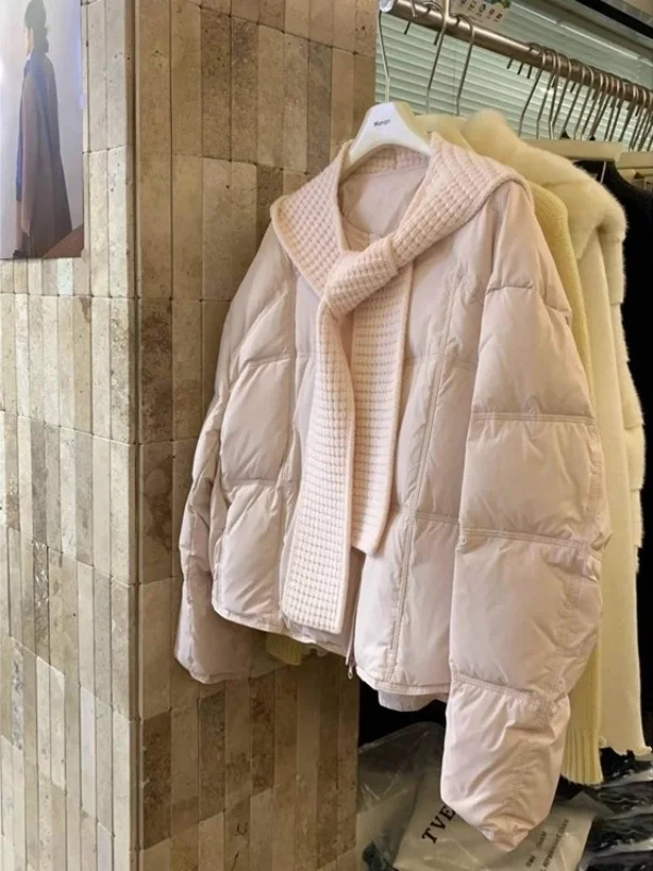 Korean Style Sweet Knitted Shoulder Wrap Cotton Jacket Women's Loose Warmth High-End Bread Coat Fall Winter New Arrival
Korean Style Sweet Knitted Shoulder Wrap Cotton Jacket Women's Loose Warmth High-End Bread Coat Fall Winter New Arrival