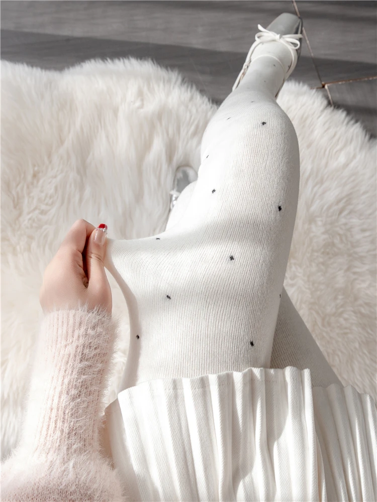 Японские флисовые колготки в горошек, осенне-зимние милые и милые белые леггинсы, утепленные теплые леггинсы в стиле Лолиты, униформа Jk, колготки
Японские флисовые колготки в горошек, осенне-зимние милые и милые белые леггинсы, утепленные теплые леггинсы в стиле Лолиты, униформа Jk, колготки