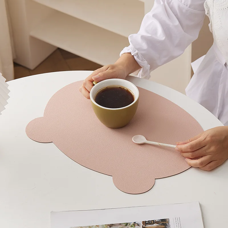 Nordic leather table mat oil-proof coasters simple waterproof heat-resistant mat children's placemat teacup pad
Nordic leather table mat oil-proof coasters simple waterproof heat-resistant mat children's placemat teacup pad