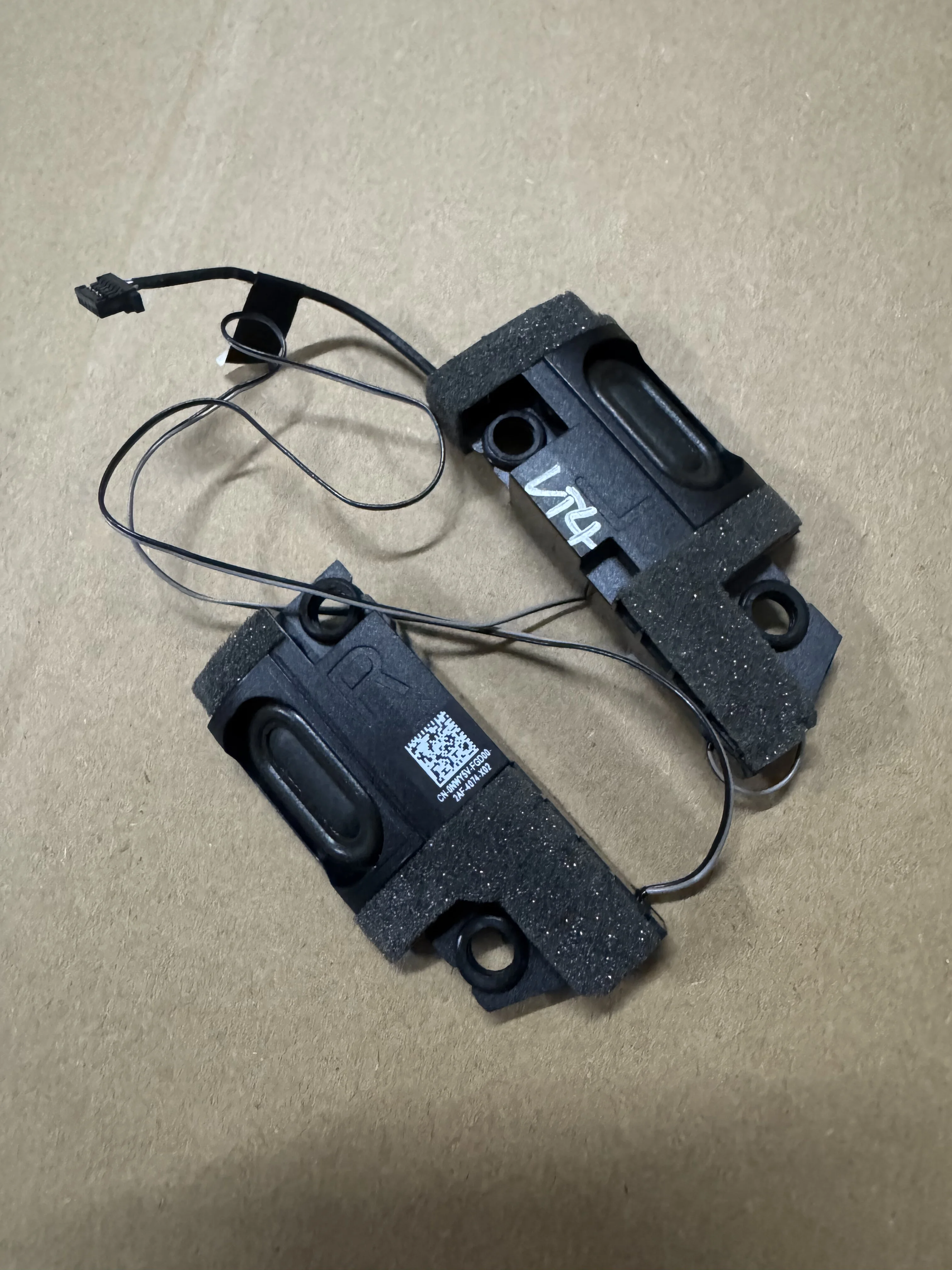 НОВЫЕ ОРИГИНАЛЬНЫЕ ДИНАМИКИ ДЛЯ Dell Alien M18 R1, аудиосистема
НОВЫЕ ОРИГИНАЛЬНЫЕ ДИНАМИКИ ДЛЯ Dell Alien M18 R1, аудиосистема