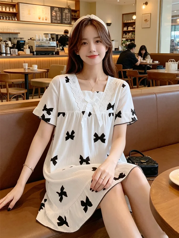 Summer Pajamas Dresses Sleepwear Sweet Korean Style Night Dress Women Nightgown Short Sleeve Lingerie Lace Patchwork Nightie
Summer Pajamas Dresses Sleepwear Sweet Korean Style Night Dress Women Nightgown Short Sleeve Lingerie Lace Patchwork Nightie