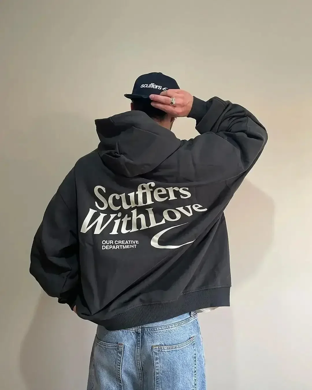 New autumn and winter fashionable sports hoodies for men and women new punk rock Y2K hoodies men's letter graphic hoodies Y2K
New autumn and winter fashionable sports hoodies for men and women new punk rock Y2K hoodies men's letter graphic hoodies Y2K
