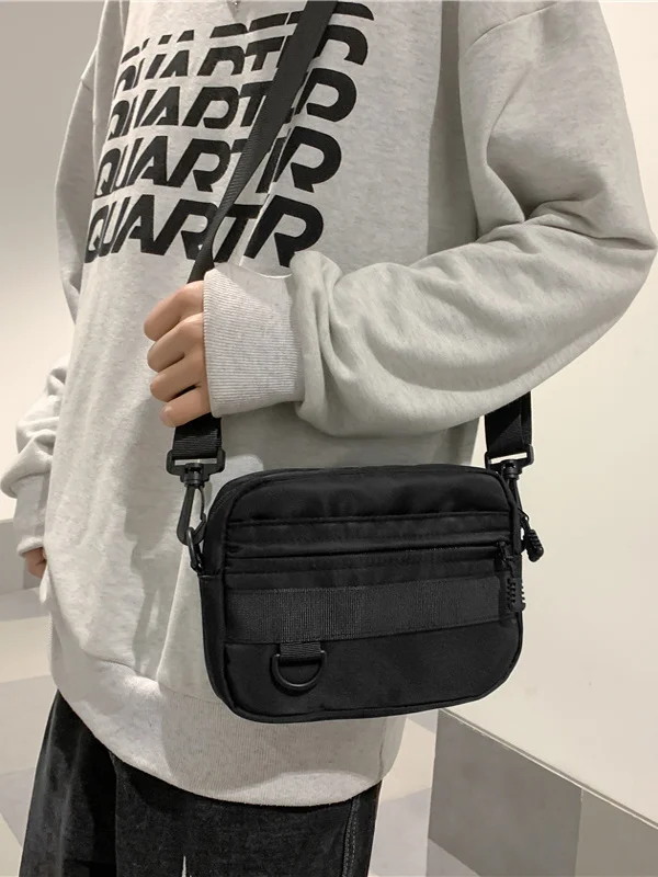 2025 New Men's Casual Crossbody Bag Single oulder Bag Small Menger Bag for Men And Women Soft Nylon Material Zipper Closure
2025 New Men's Casual Crossbody Bag Single oulder Bag Small Menger Bag for Men And Women Soft Nylon Material Zipper Closure