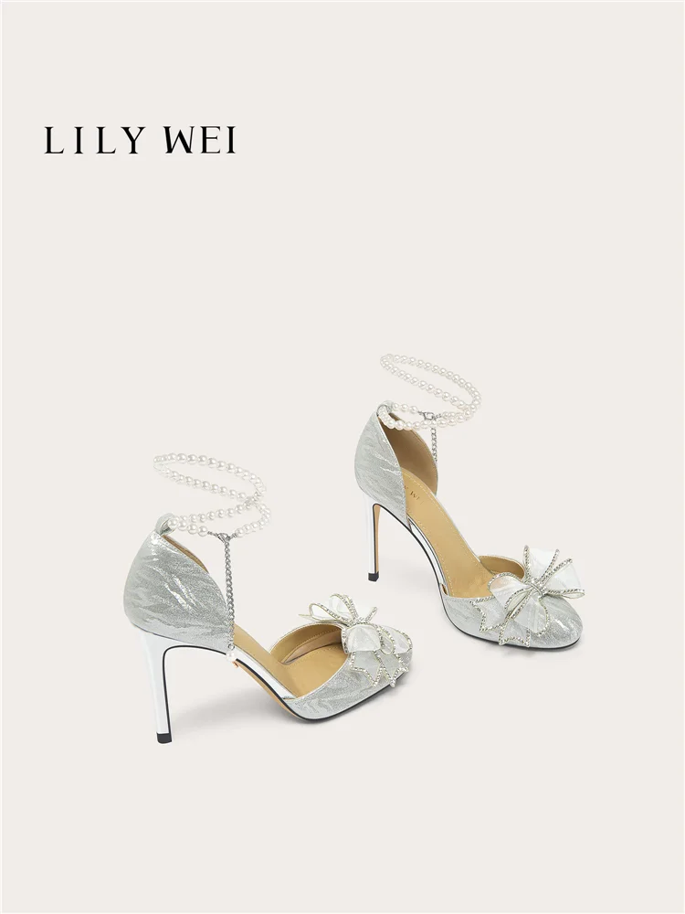 Summer New Round Head Hollow Water Diamond Bow Pearl Chain Wedding Shoes Banquet Large Size Small Size High Heel Women's Sandals
Summer New Round Head Hollow Water Diamond Bow Pearl Chain Wedding Shoes Banquet Large Size Small Size High Heel Women's Sandals