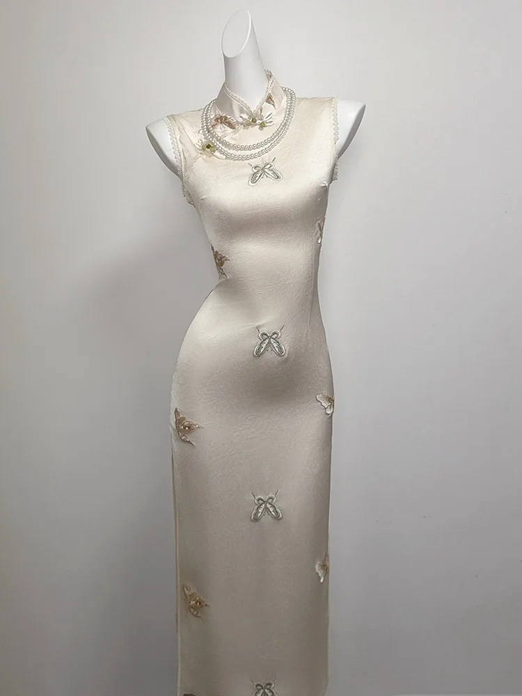 Miliwhite Engaging in Summer New Sle Thin Marriage Dr for Misses Vintage Chinese Design High Slit Svel
Miliwhite Engaging in Summer New Sle Thin Marriage Dr for Misses Vintage Chinese Design High Slit Svel
