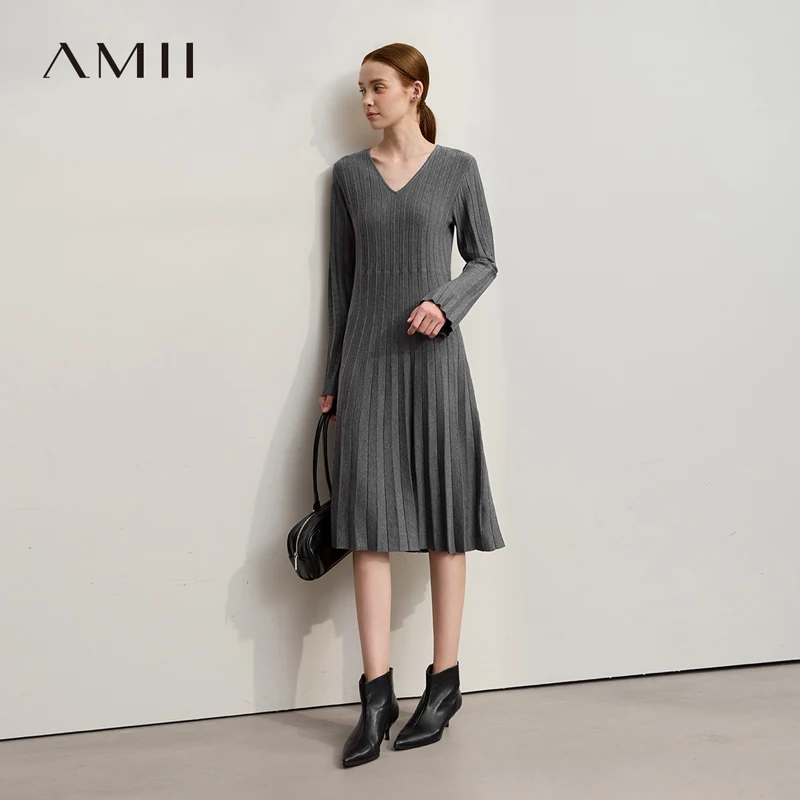 Amii Новые женские платья с v-образным вырезом и расклешенными рукавами, повседневные средние и длинные эластичные зимние элегантные шерстяные платья миди 2025 года 12544214
Amii Новые женские платья с v-образным вырезом и расклешенными рукавами, повседневные средние и длинные эластичные зимние элегантные шерстяные платья миди 2025 года 12544214